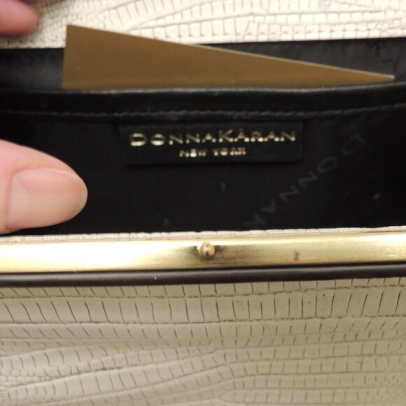 Donna Karan New York Ivory Faux Lizard Clutch Crossbody Gold Chain Bag - Picture 8 of 9